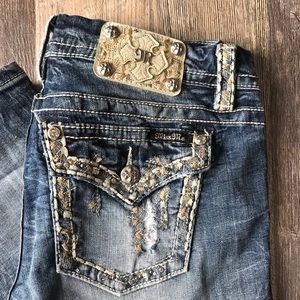 Miss Me cropped jeans